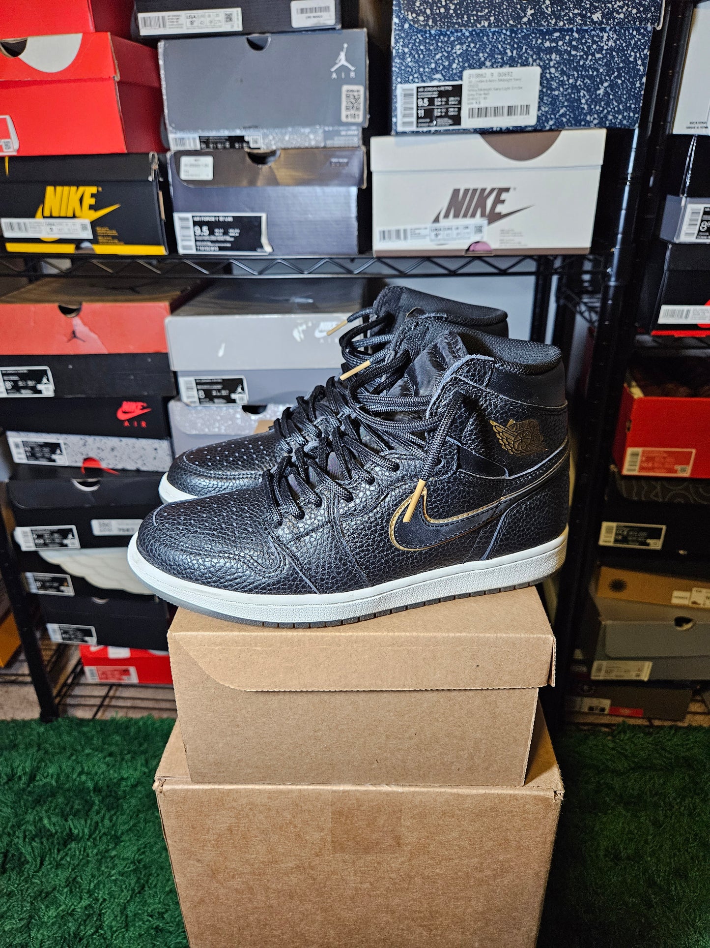 Size 9 - AJ 1 Retro OG High City of Flight