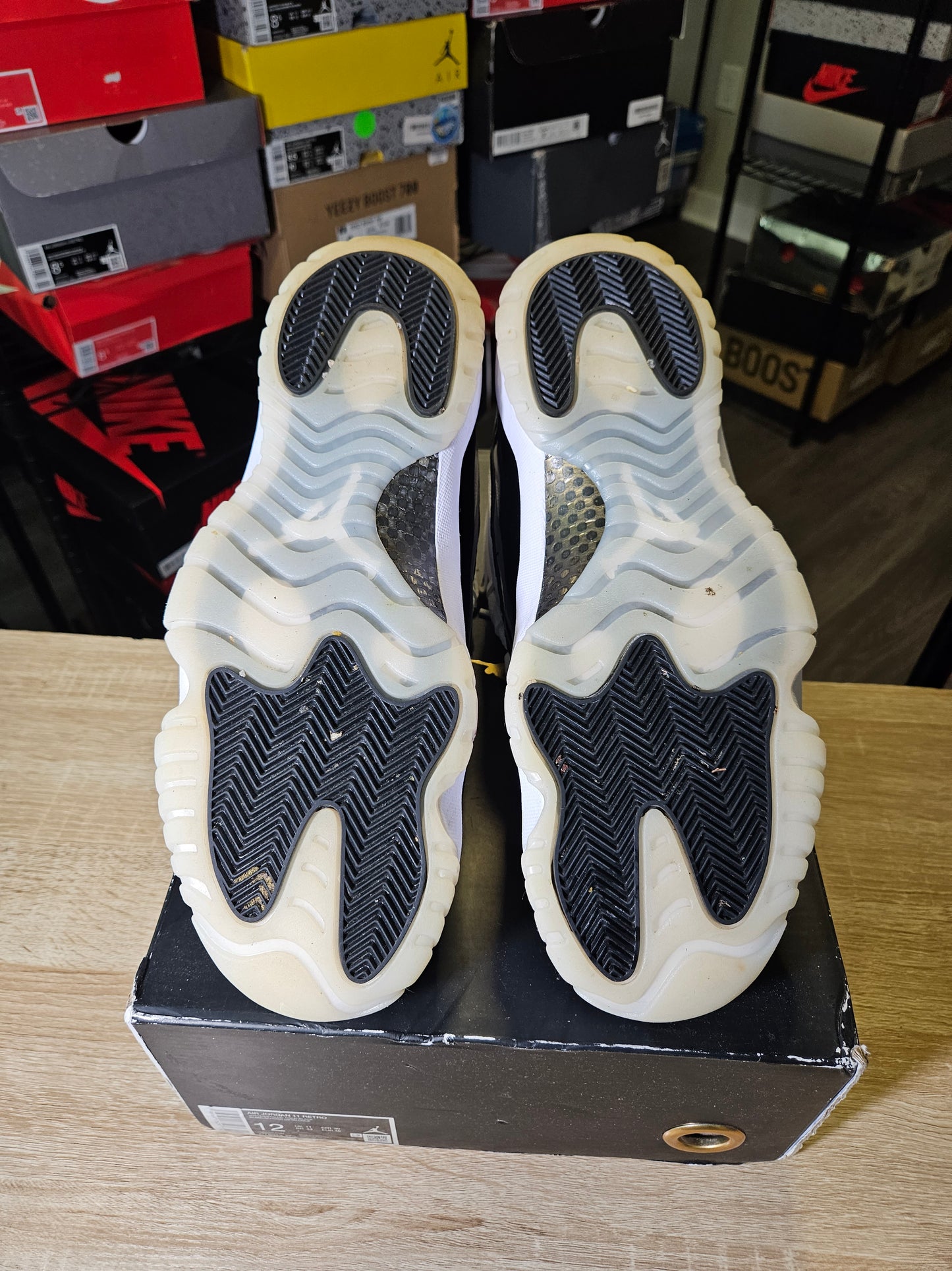 Size 12 - Jordan 11 Retro Mid Gratitude / Defining Moments