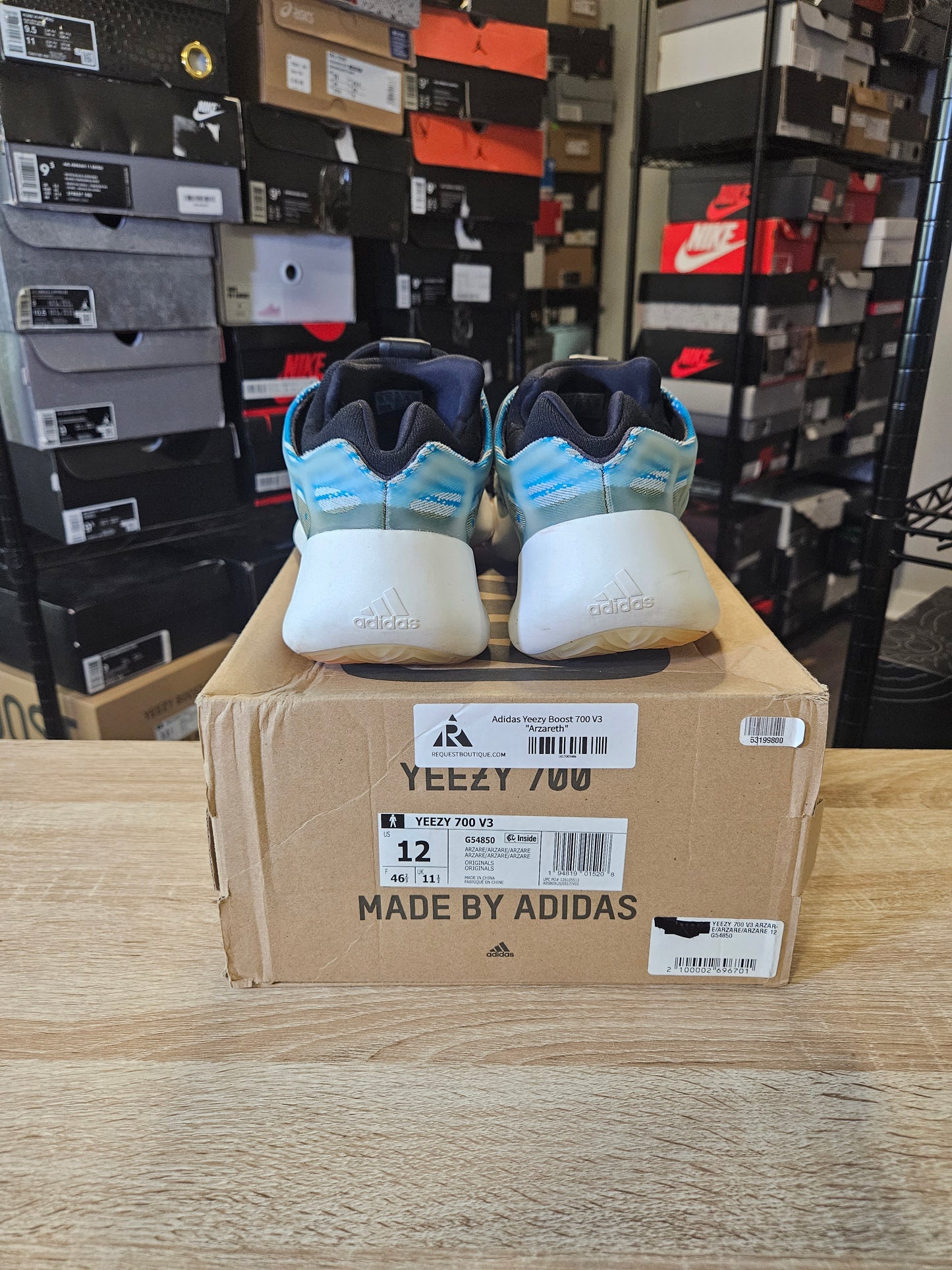 Size 12 - YZY 700 V3 Arzareth