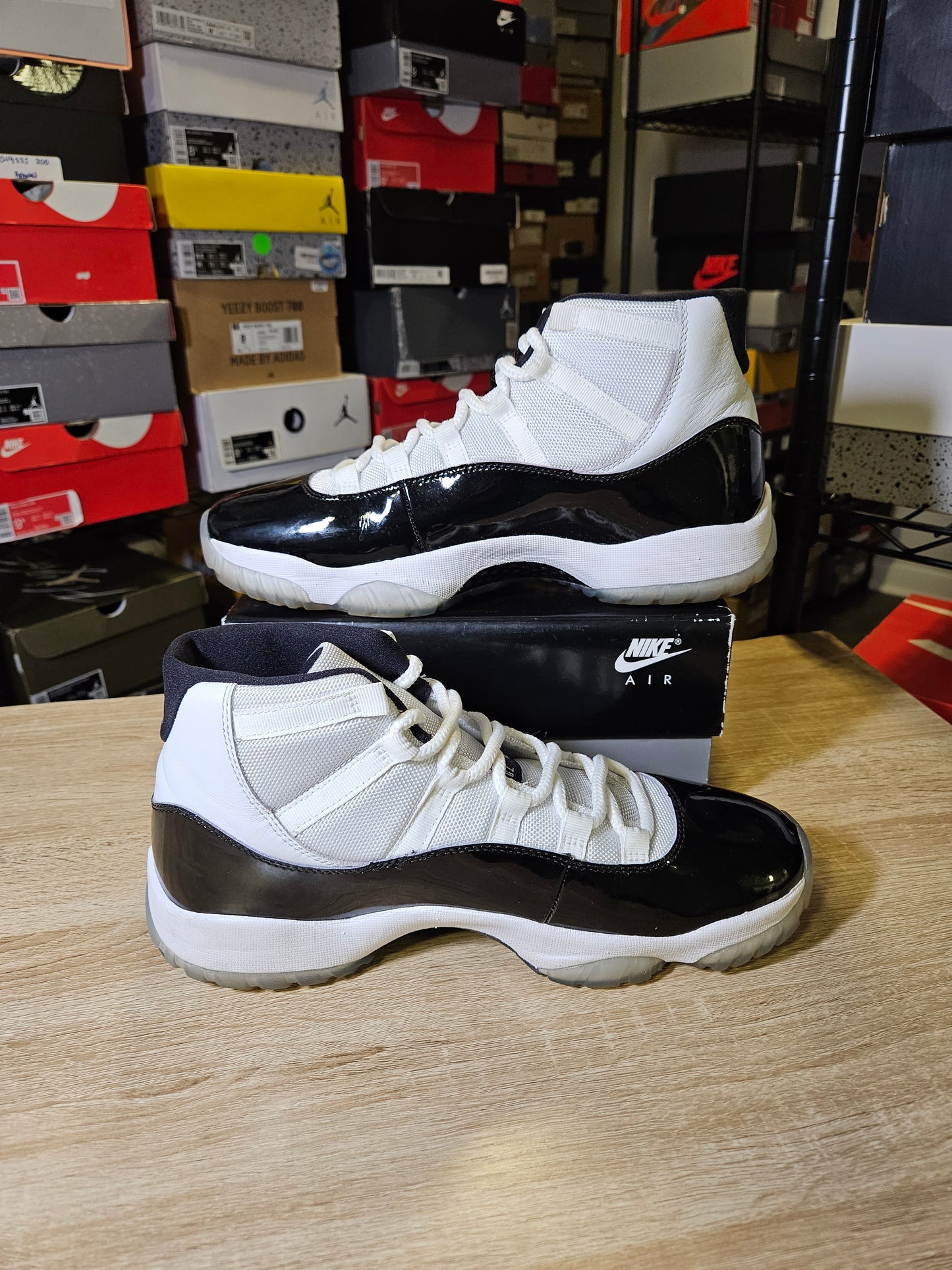 Size 10 - AJ 11 Retro High Concord