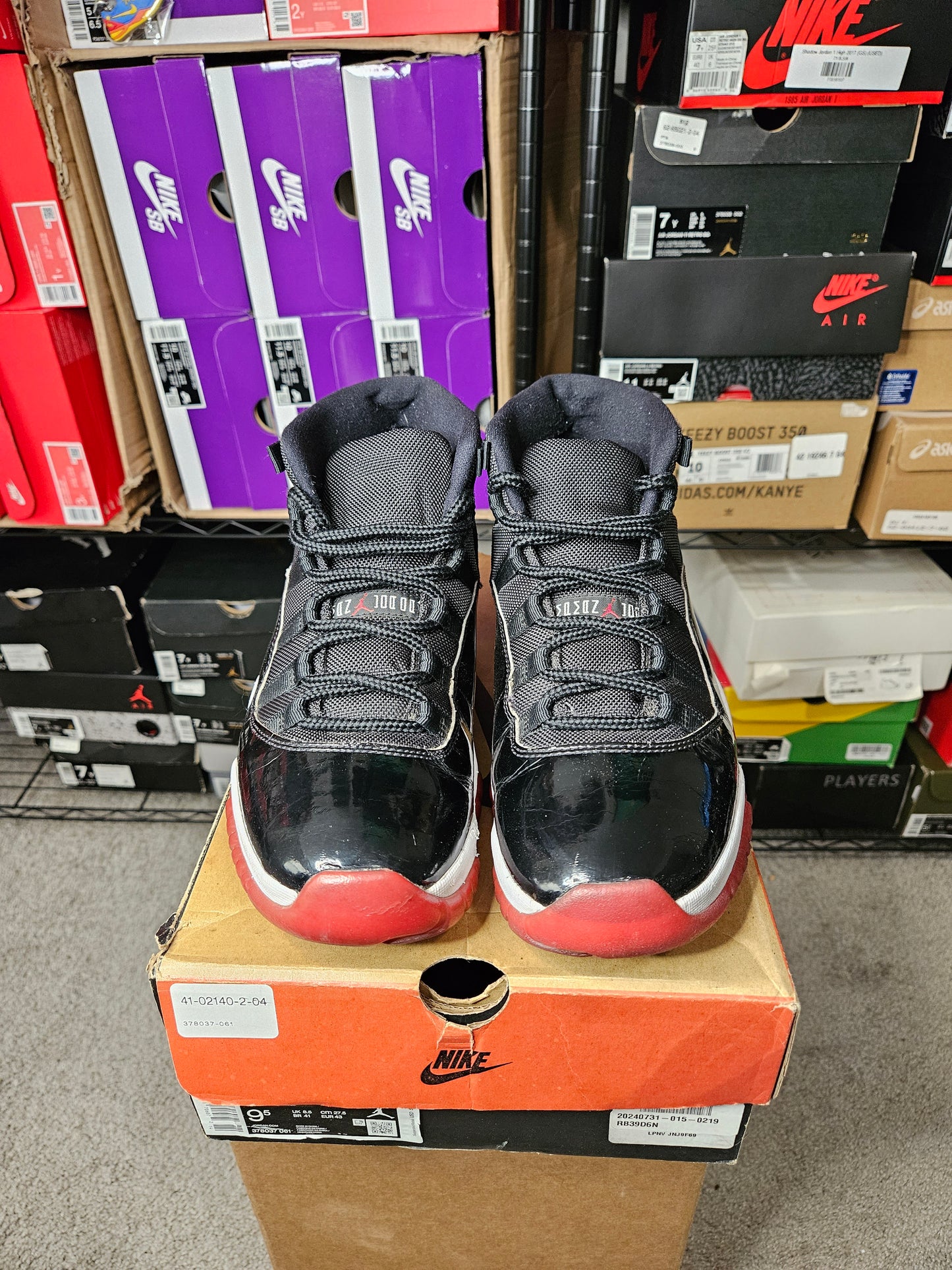 Size 9.5 - AJ 11 Retro High Bred