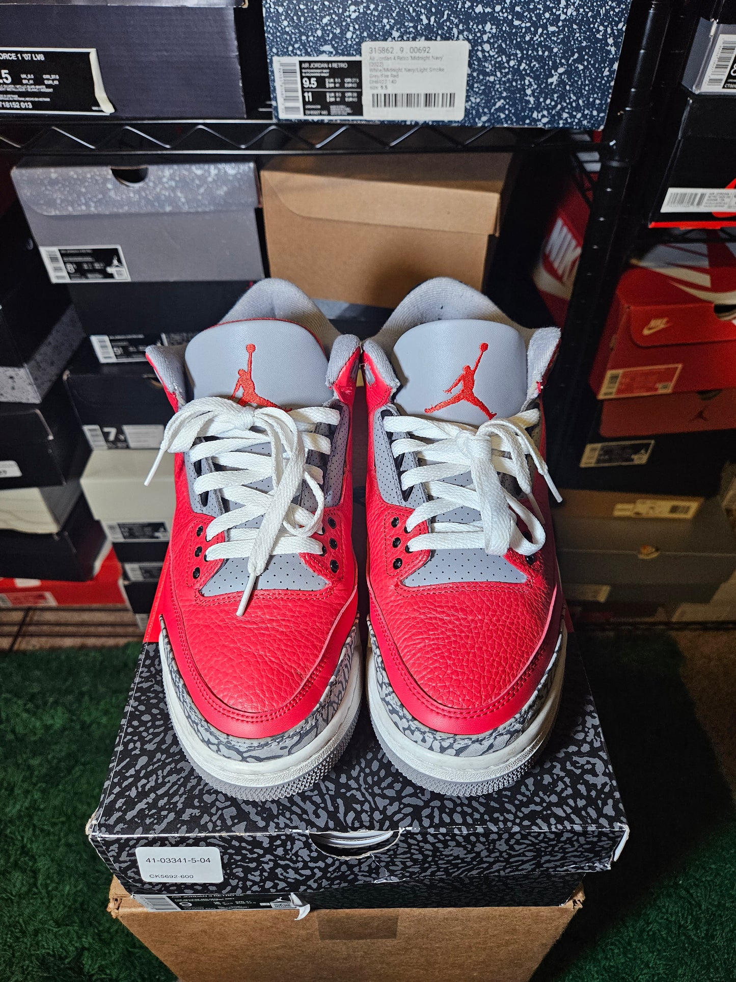 Size 9 - AJ 3 Retro SE Mid Unite