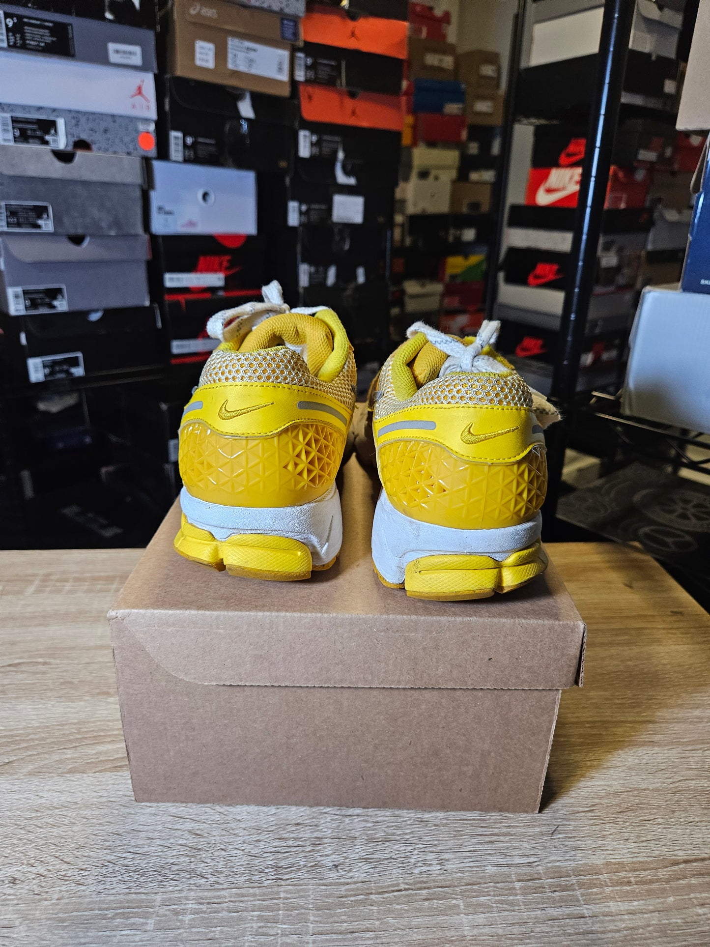 Size 11 - Zoom Vomero 5 Yellow Ochre
