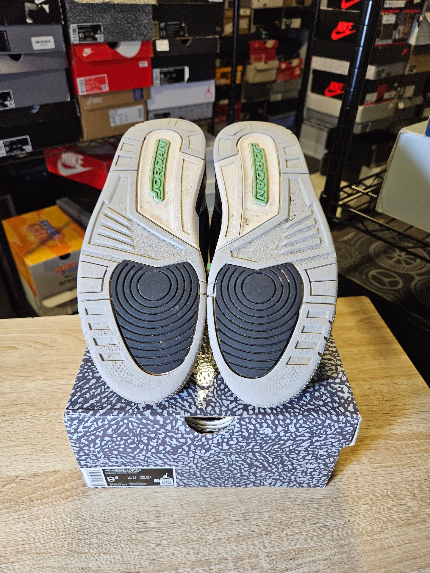 Size 9.5 - AJ 3 Retro Green Glow