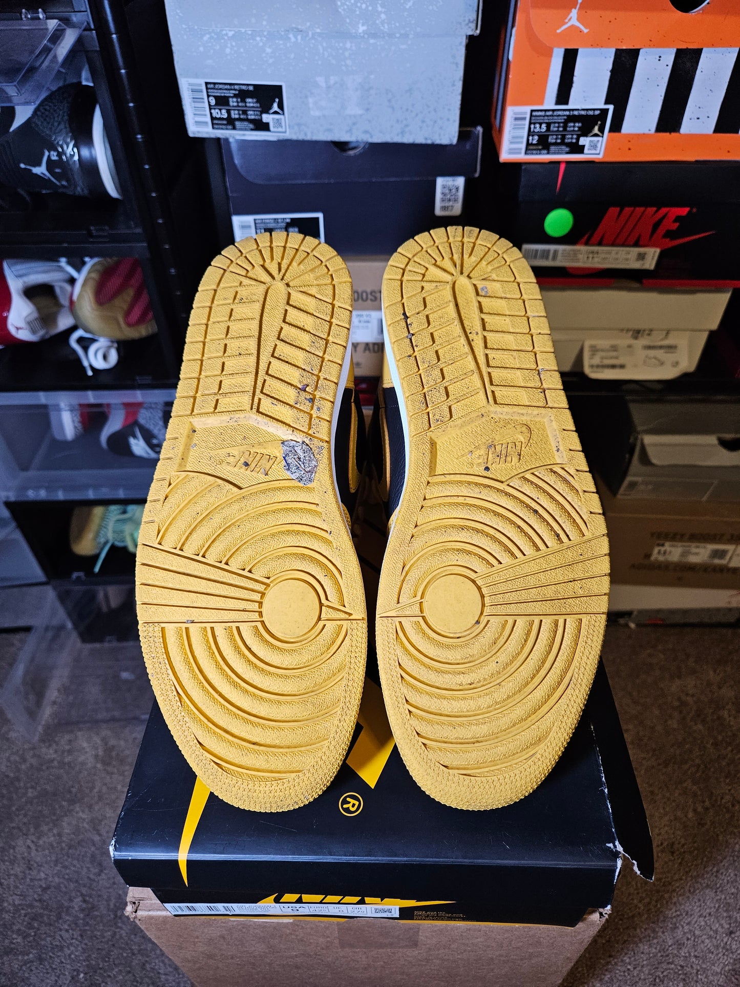 Size 9 - AJ 1 Retro OG High Pollen