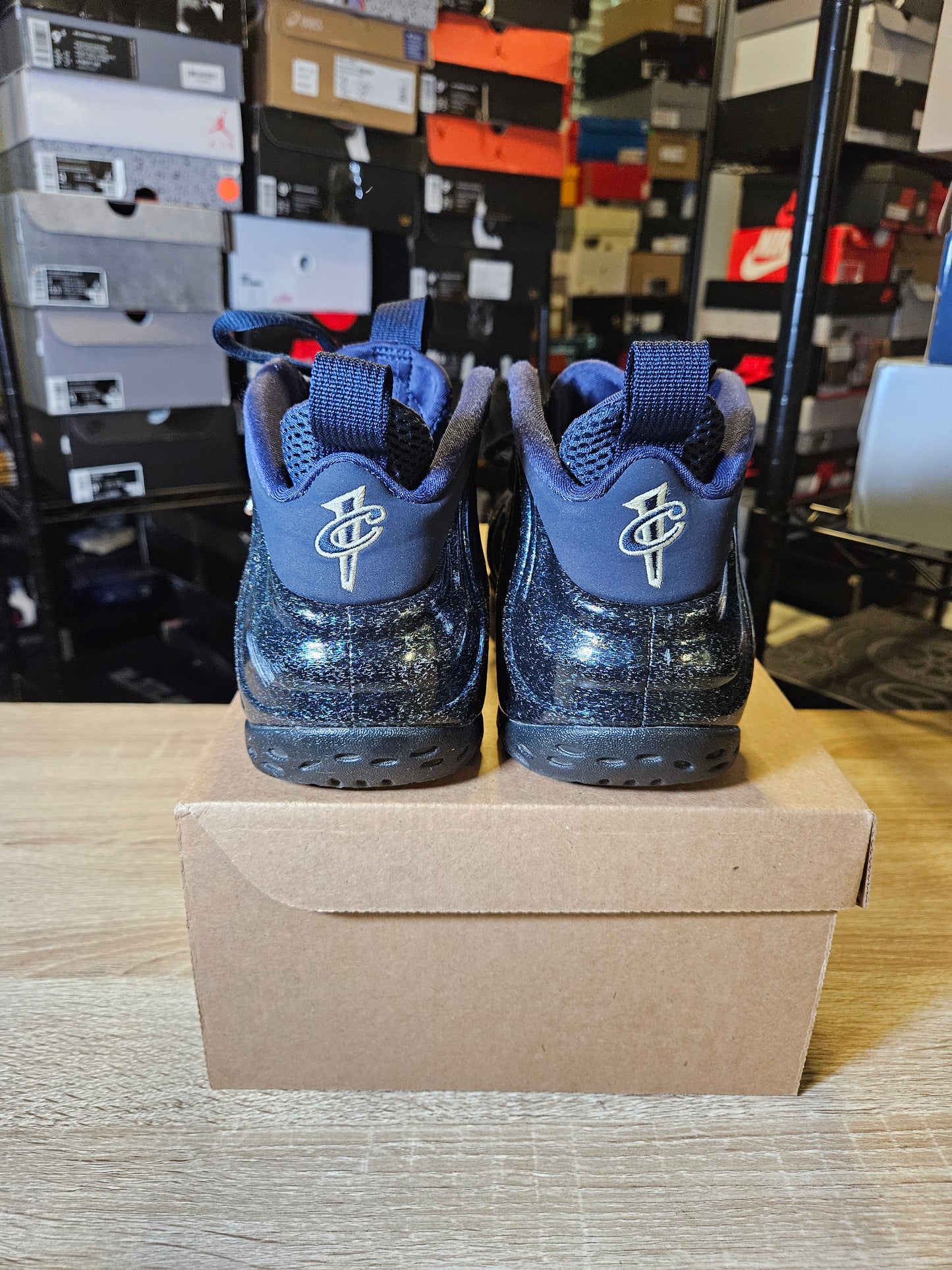 Size 7.5 - Nike Air Foamposite One Glitter