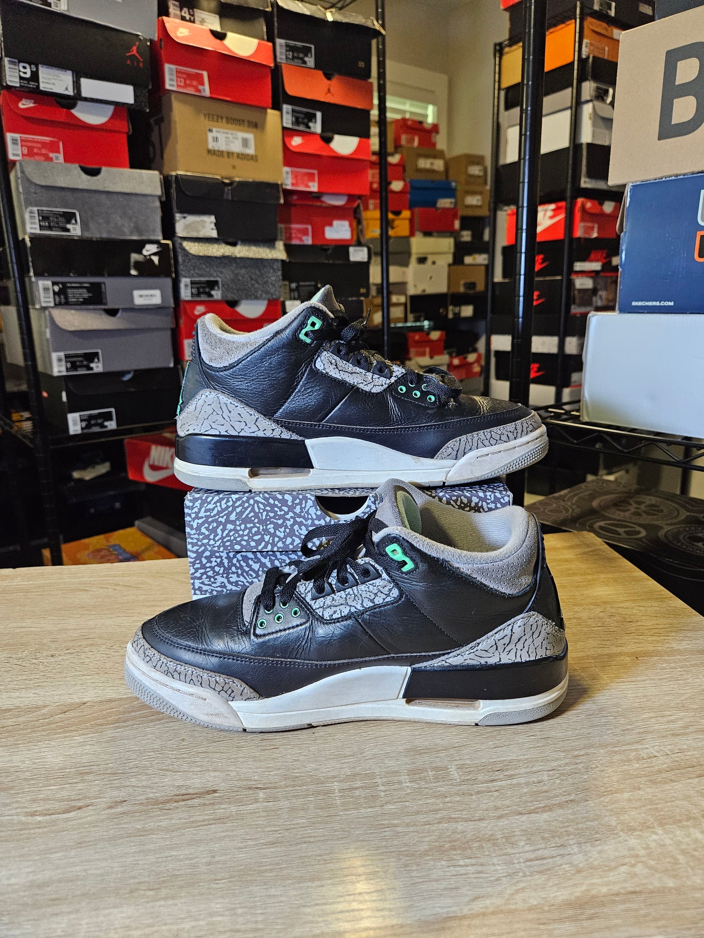 Size 9.5 - AJ 3 Retro Green Glow
