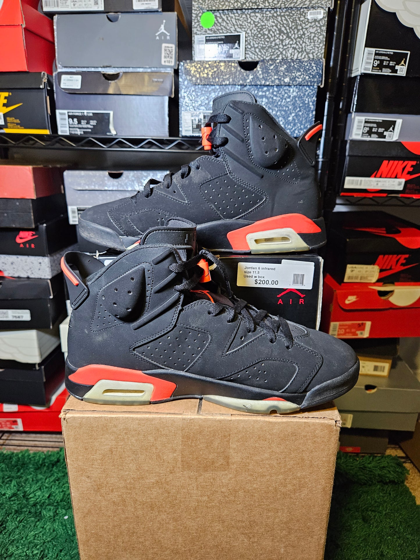 Size 11 - AJ 6 Retro Mid Infrared