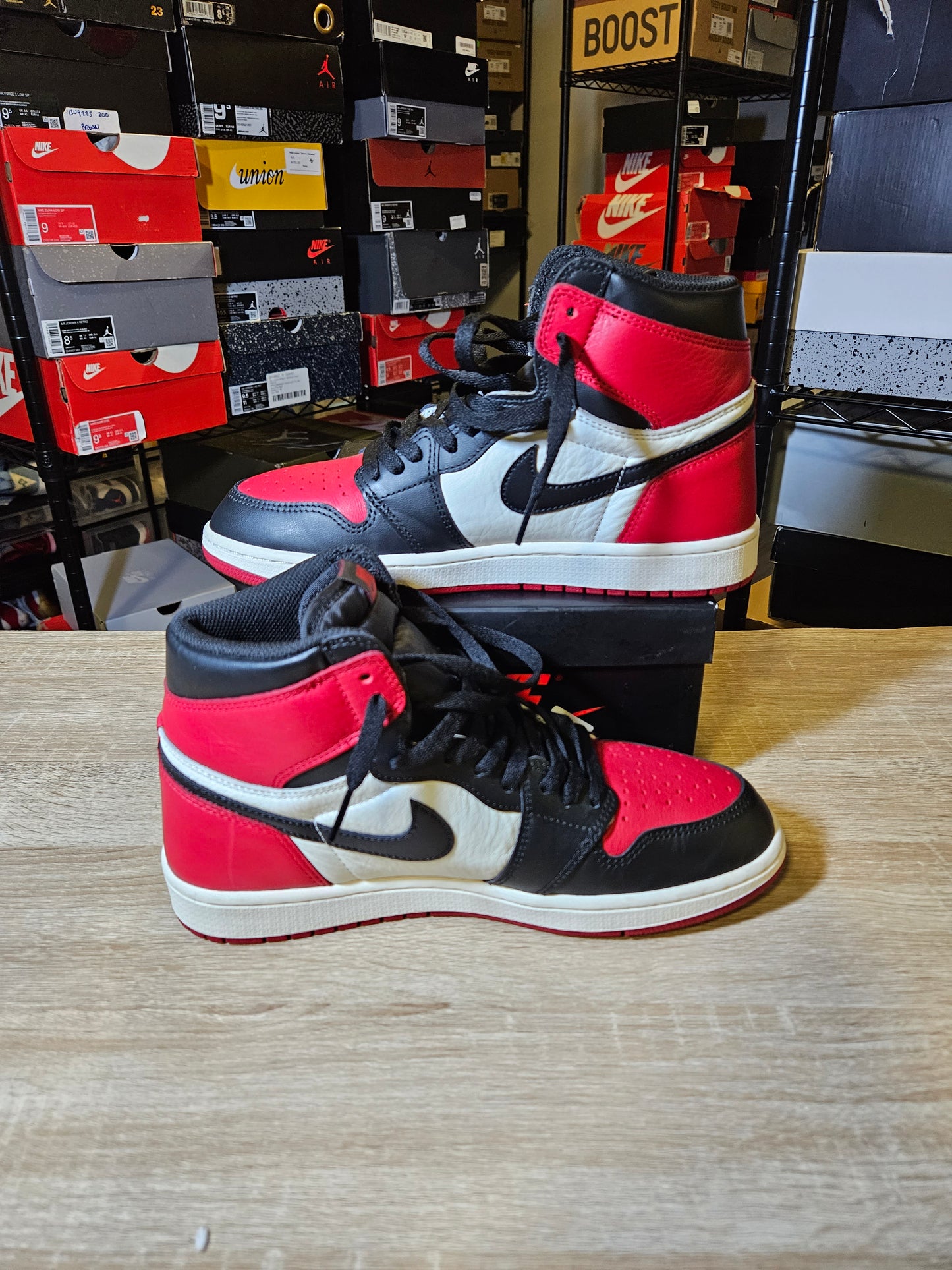 Size 9 - AJ 1 Retro OG High Bred Toe