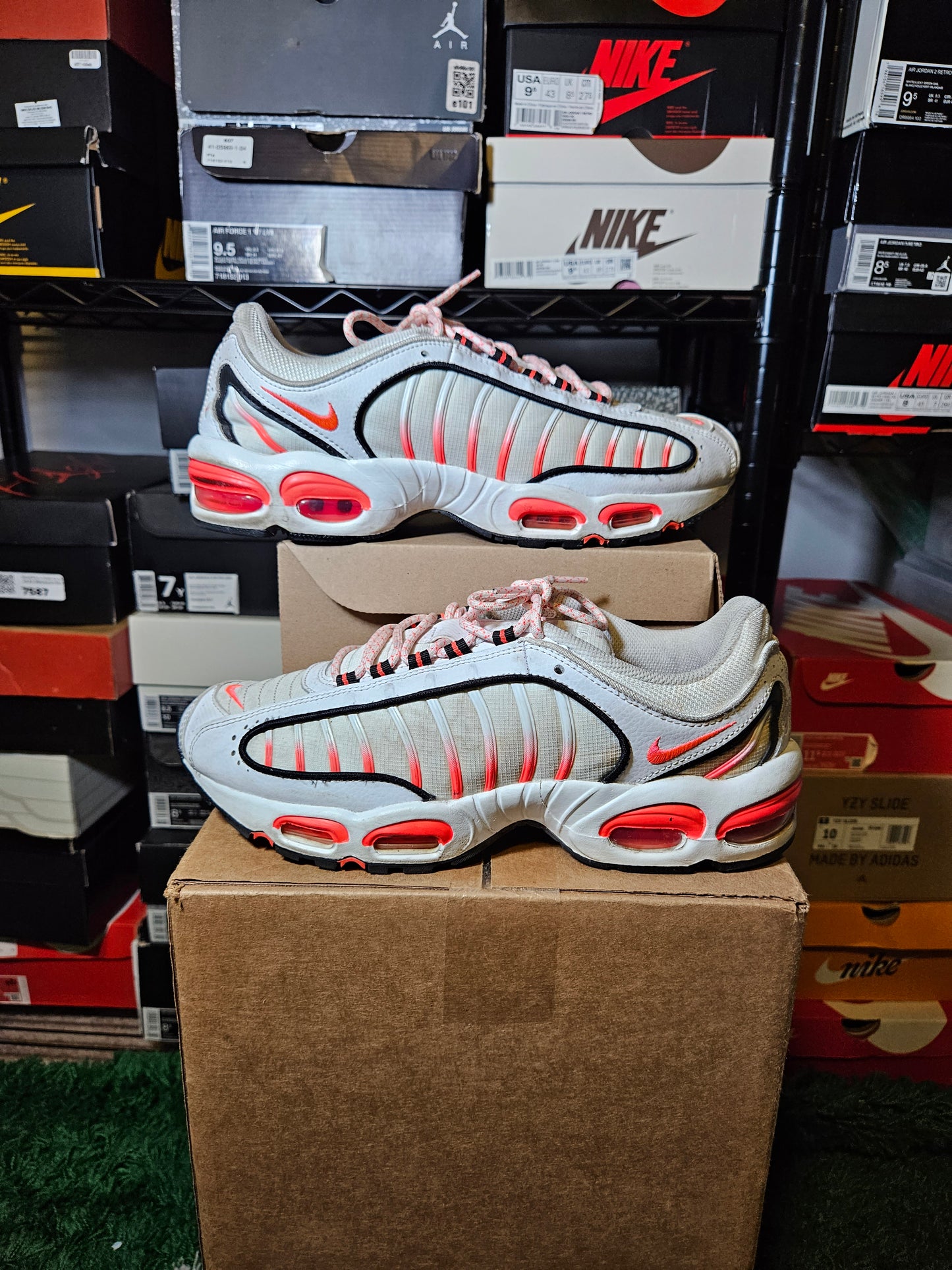 Size 10 - Air Max Tailwind 4 SE White Flash Crimson