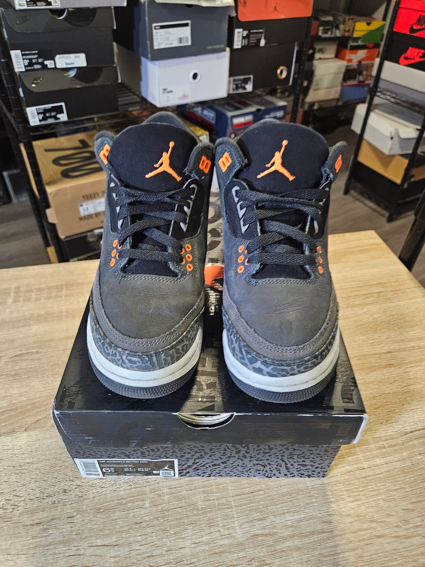 Size 6.5 - AJ 3 Retro 2023 Mid Fear