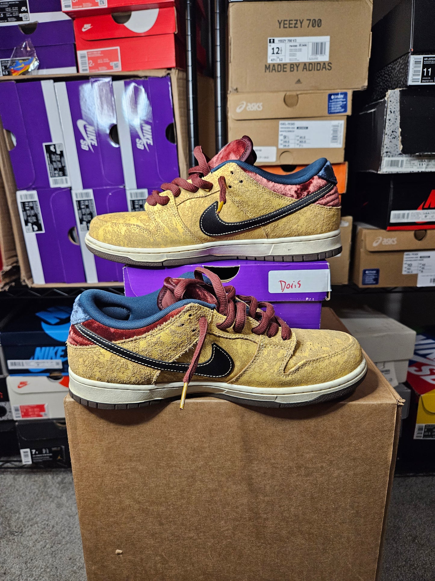 Size 10.5 - Dunk SB Low City of Cinema