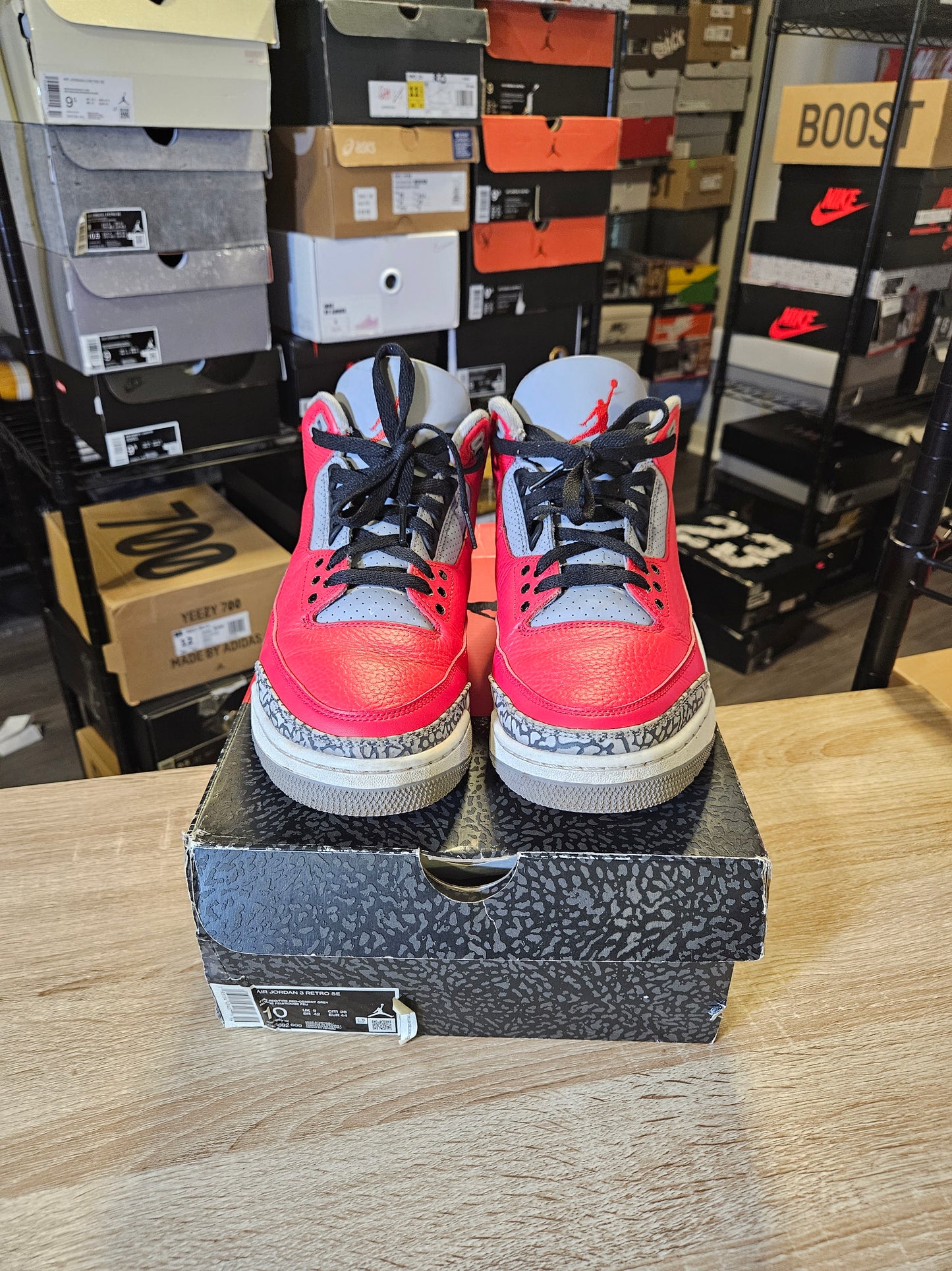 Size 10 - AJ 3 Retro SE Mid Unite