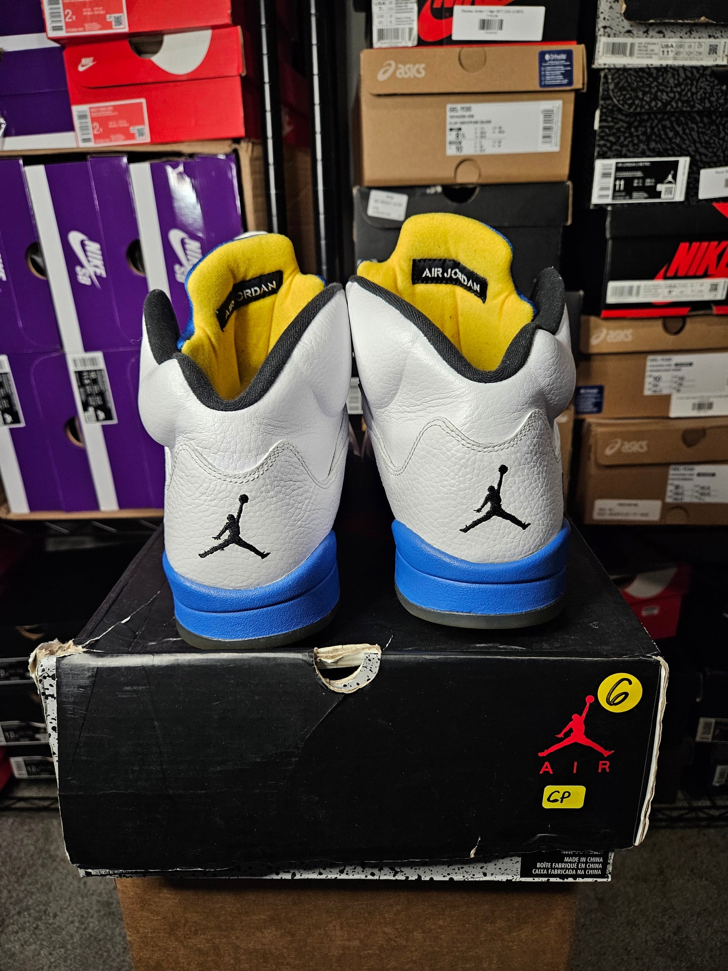 Size 10.5 - AJ 5 Retro 2013 Laney
