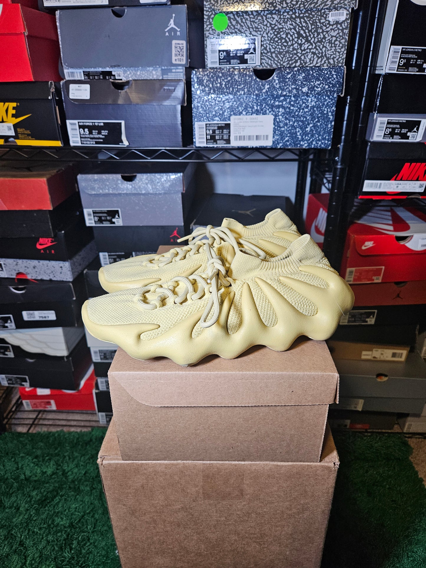 Size 9.5 - YZY 450 Sulfur