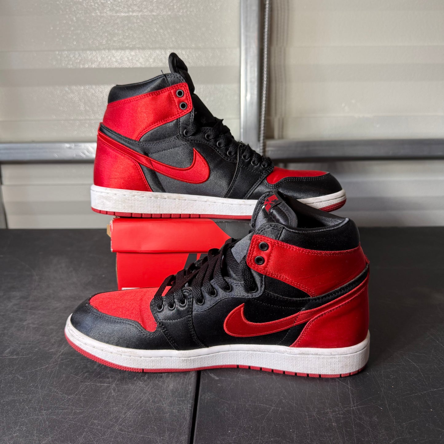 Size 11W - AJ 1 Satin Bred