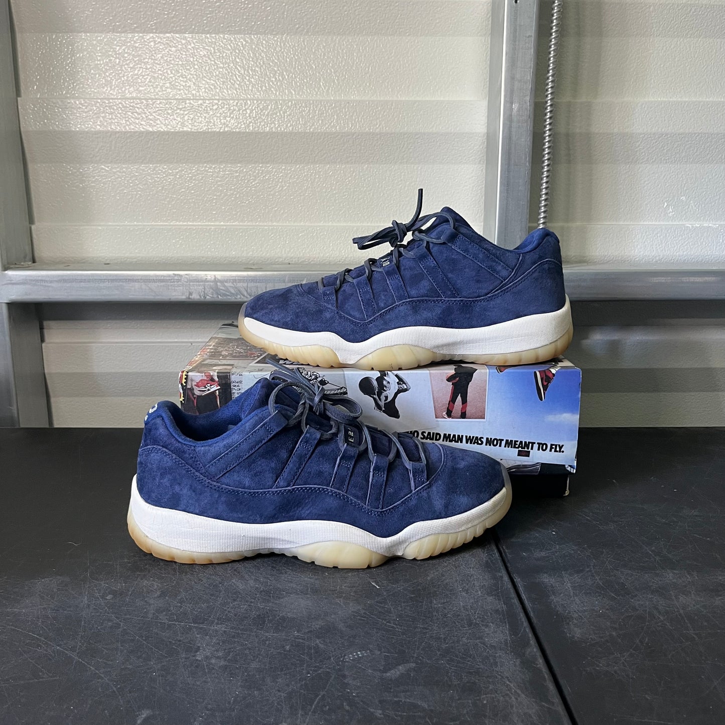 Size 10.5 - AJ 11 Low Derek Jeter