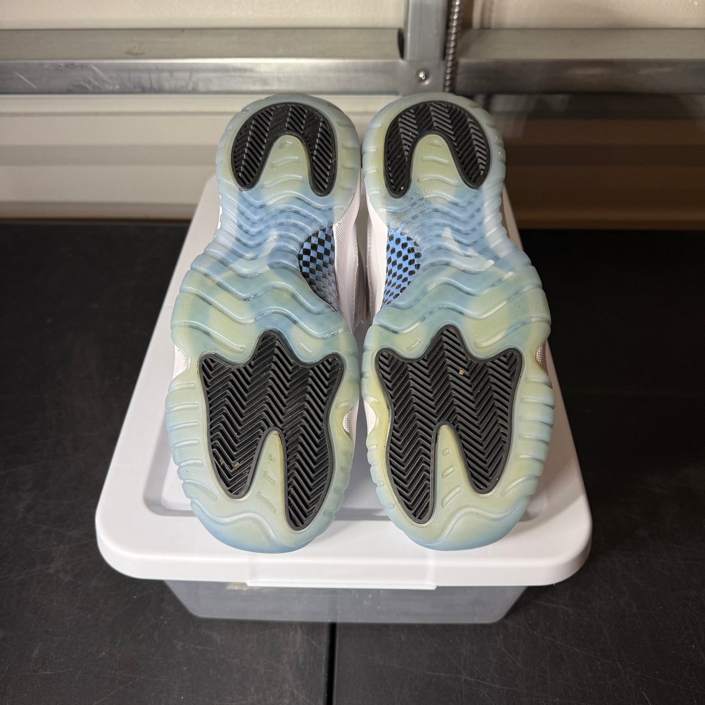 Size 7Y - AJ 11 Legend