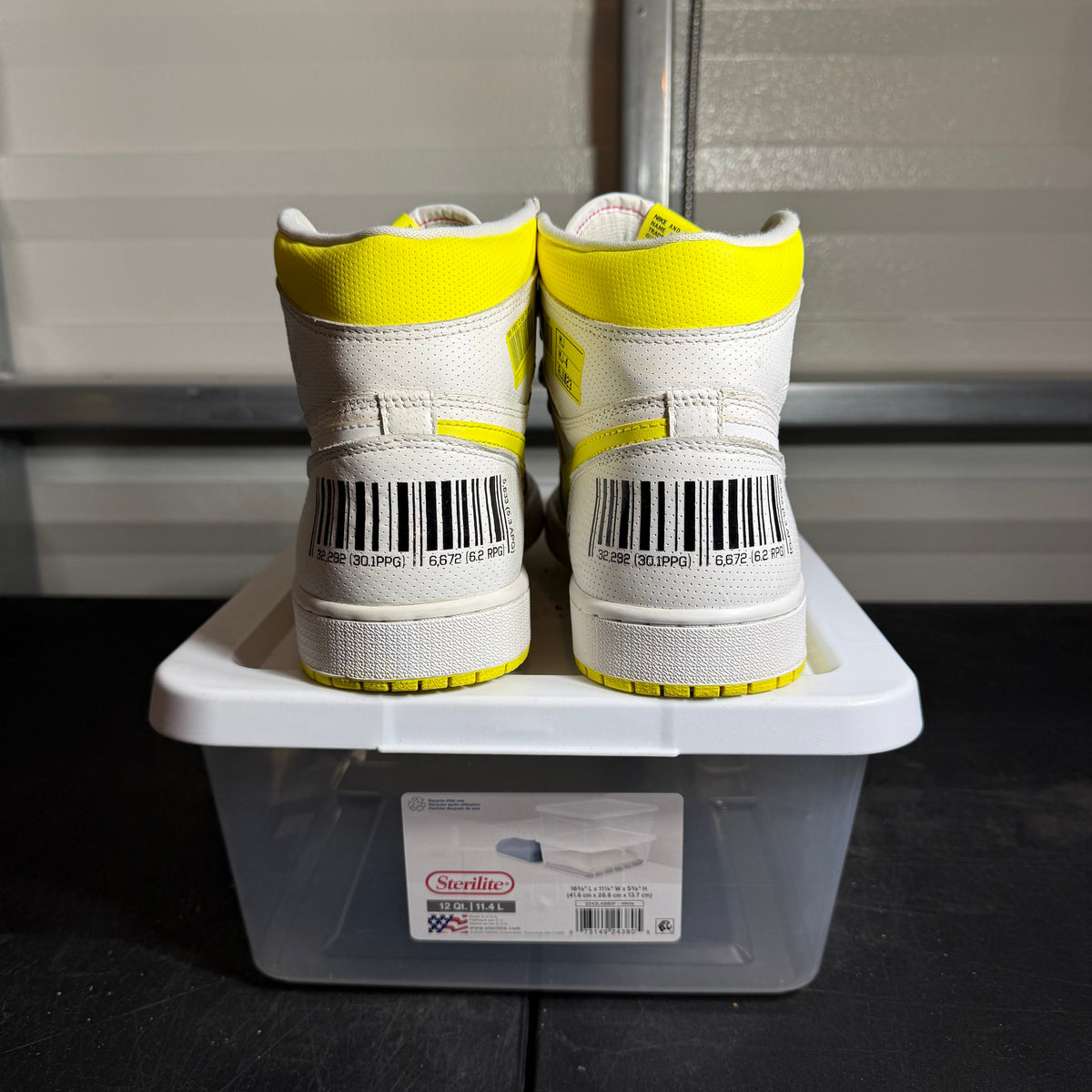 Size 12 - AJ 1 First Class Flight