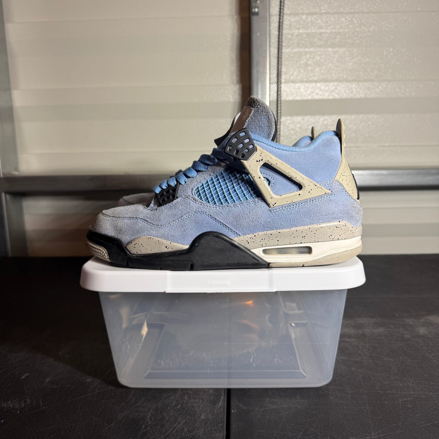 Size 8.5 - AJ 4 UNC