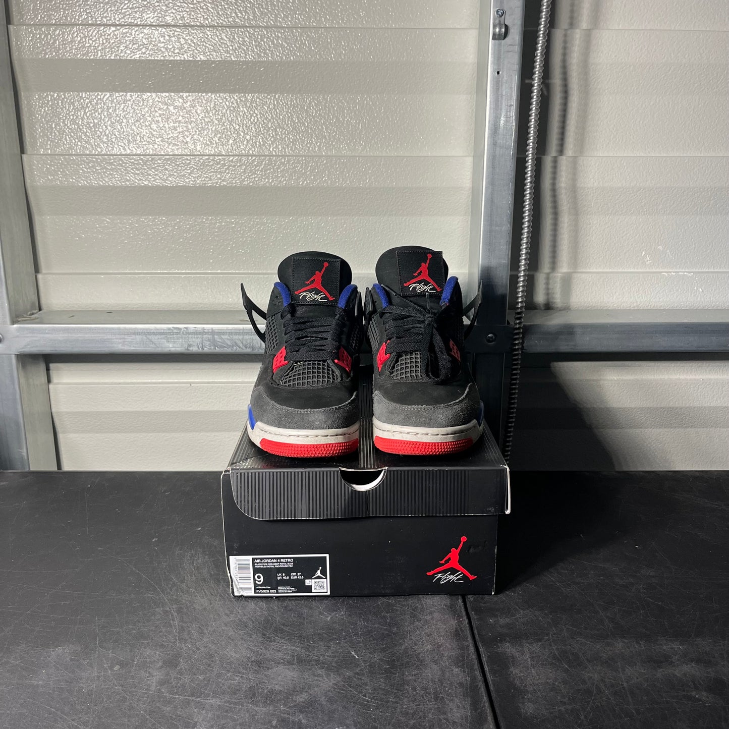 Size 9 - AJ 4 Rare Air