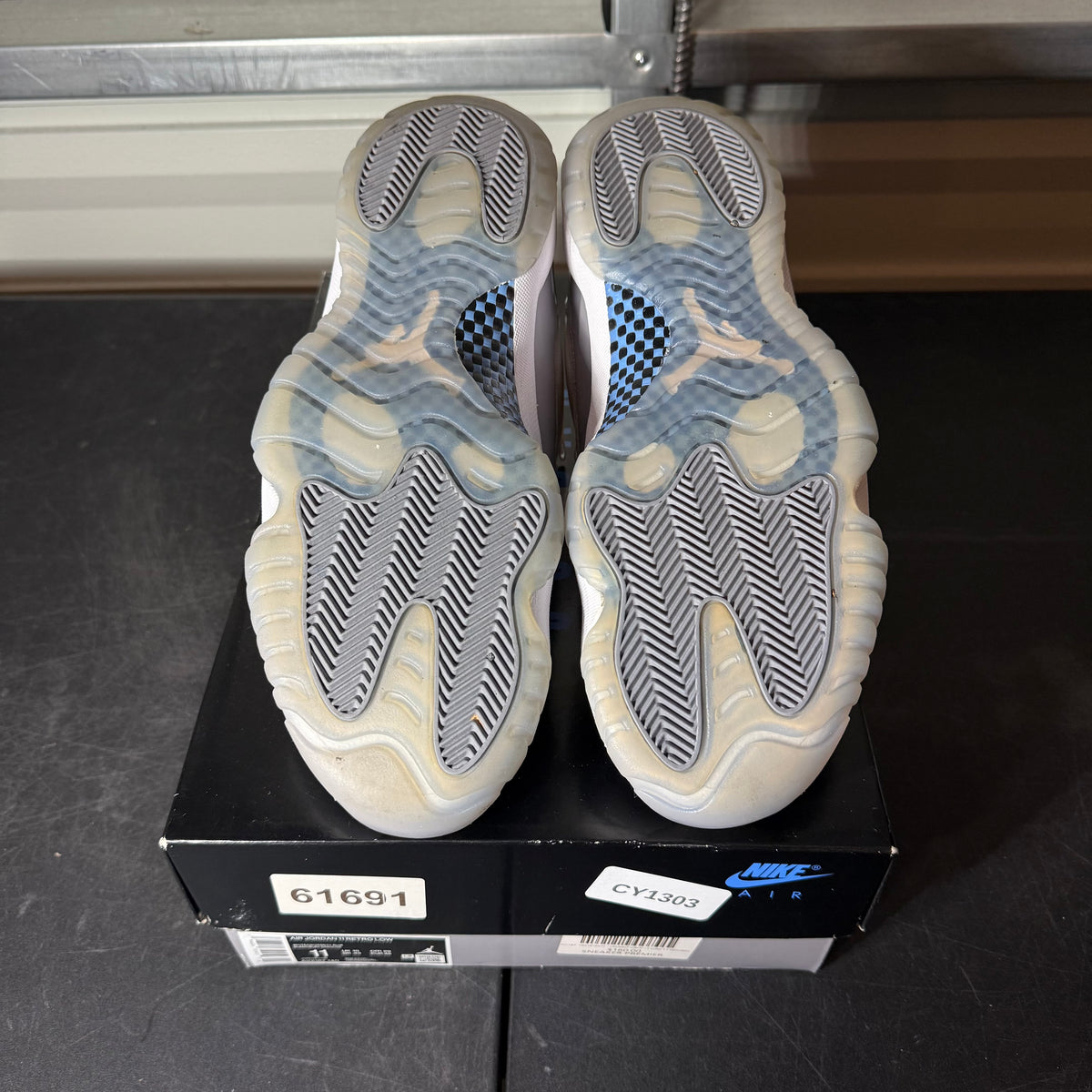 Size 11 - AJ 11 Low Cement Grey