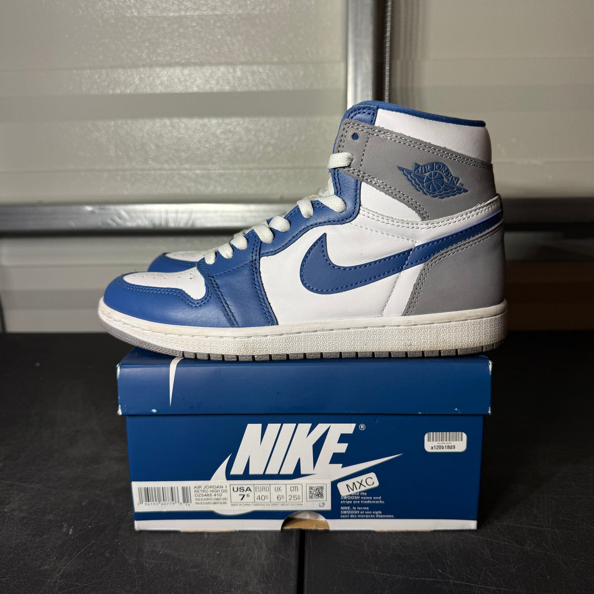Size 7.5 - AJ 1 True Blue