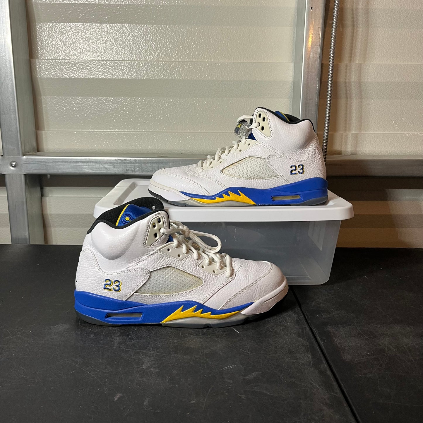 Size 10.5 - AJ 5 Laney