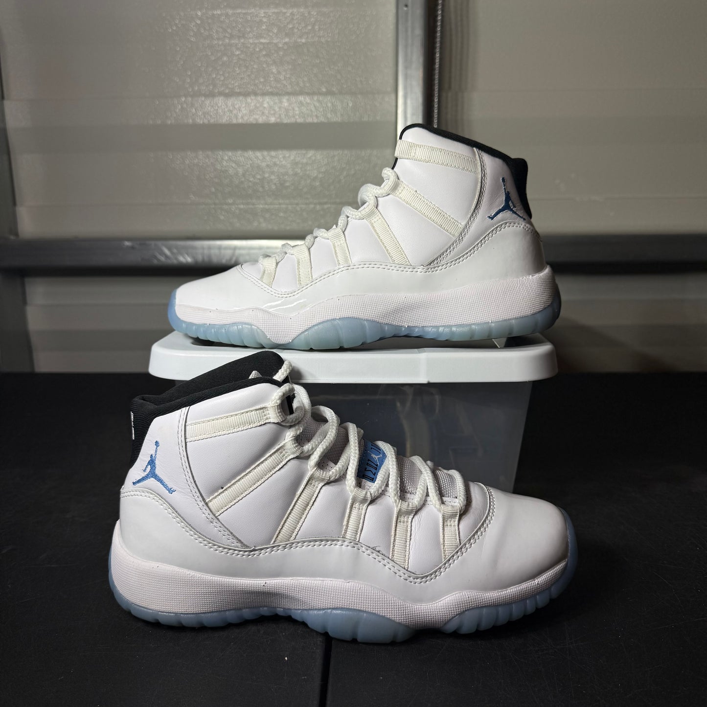 Size 7Y - AJ 11 Legend