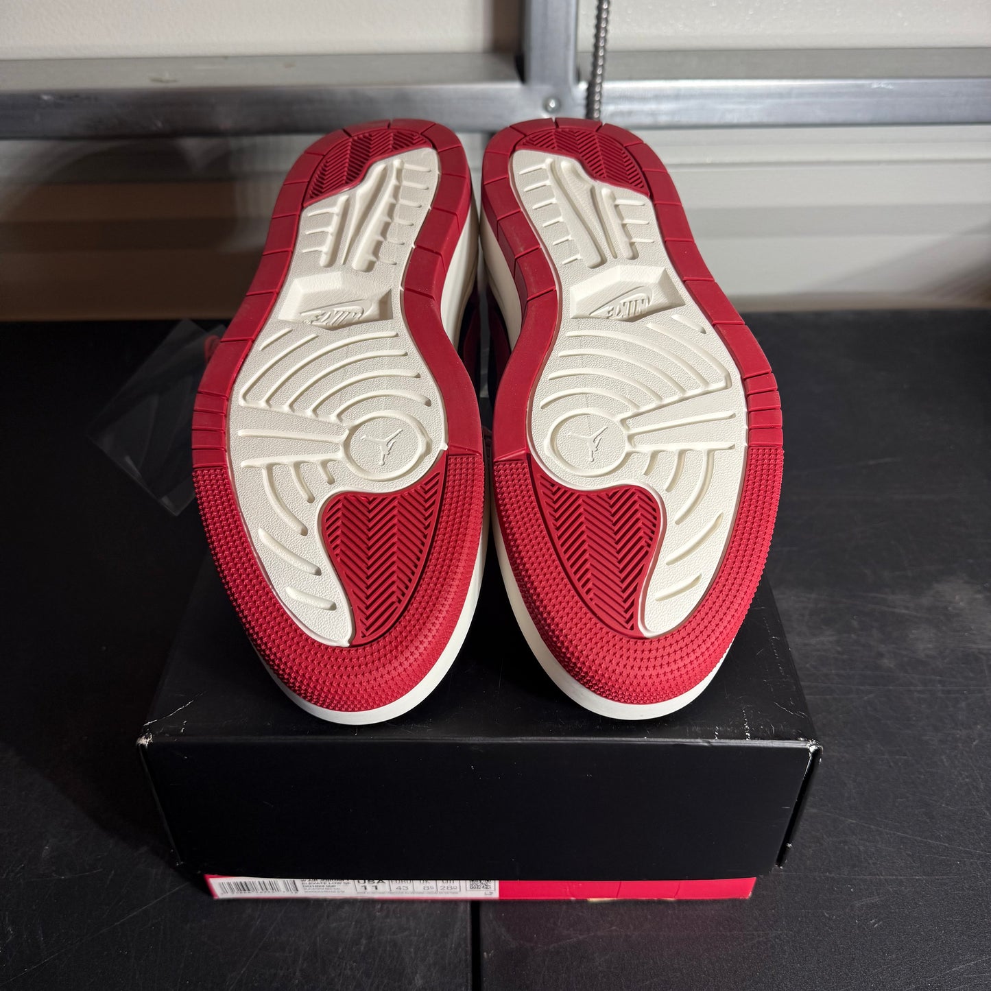 Size 11 - AJ 1 Elevate Low SE Bred
