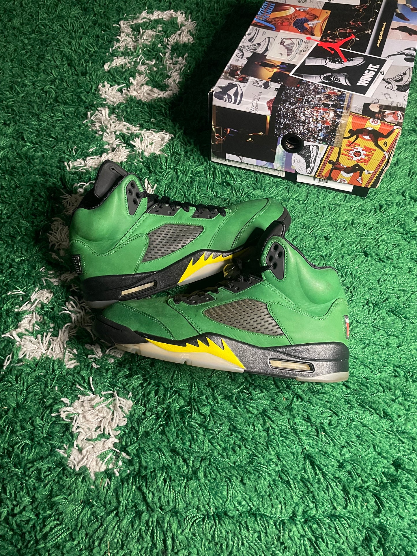 Size 11 - Jordan 5 Retro SE Oregon 2020