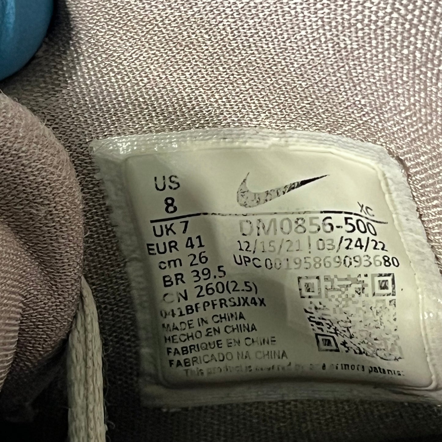 Size 8 - Kyrie Infinity Iris Whisper Plum Fog