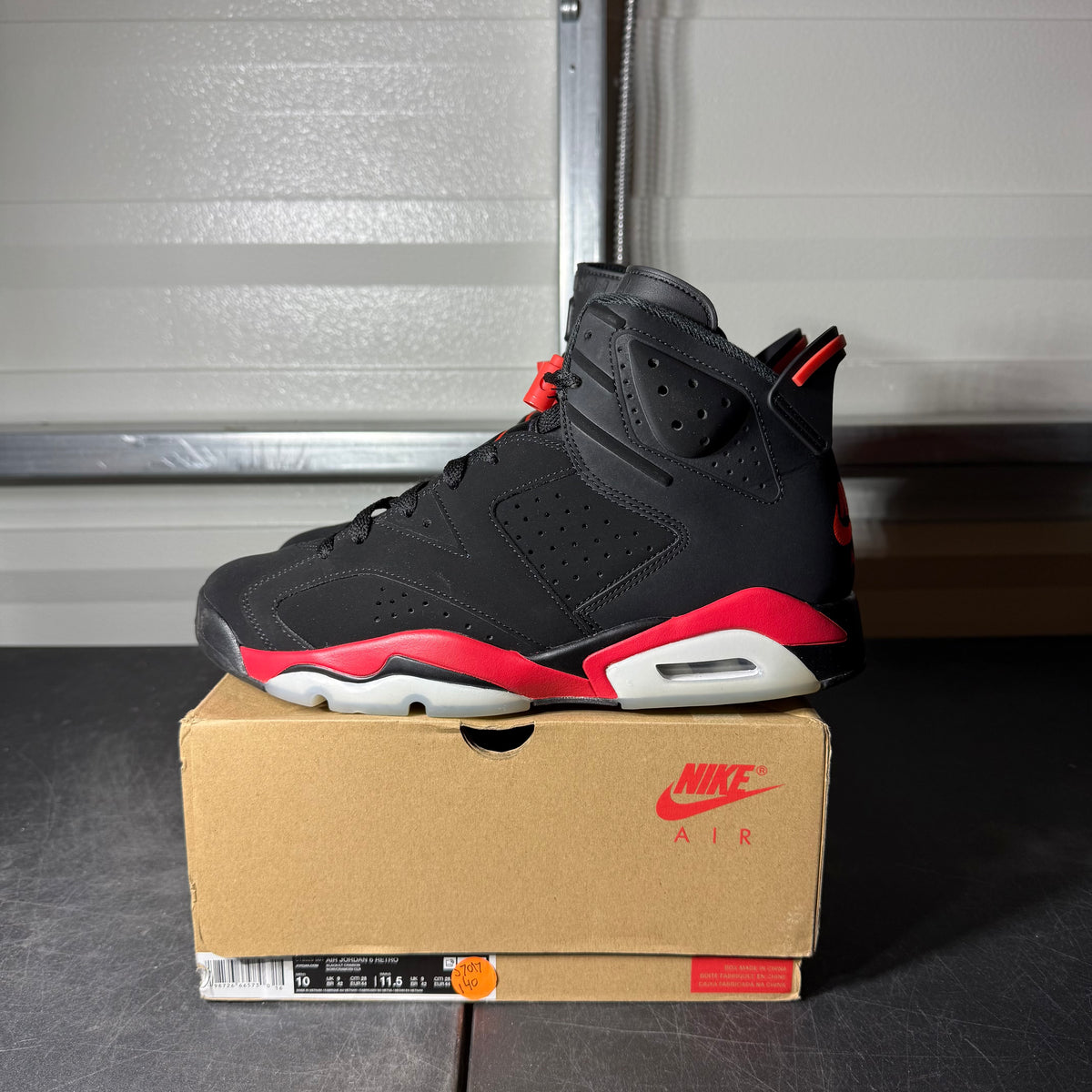 Size 10 - AJ 6 Infrared