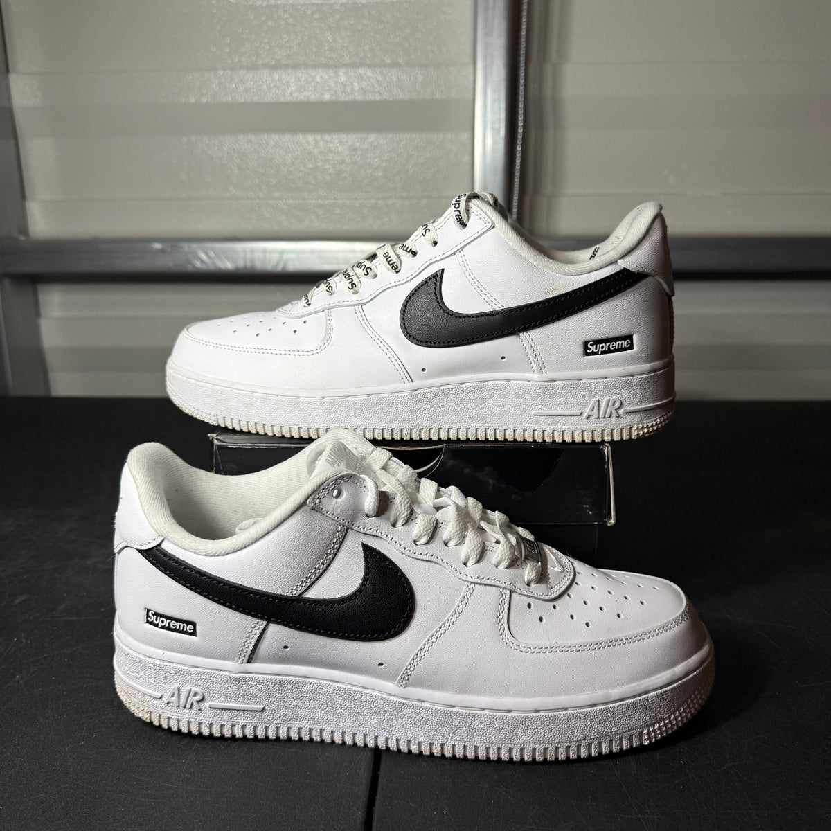 Size 8 - Air Force 1 Supreme White Black Swoosh