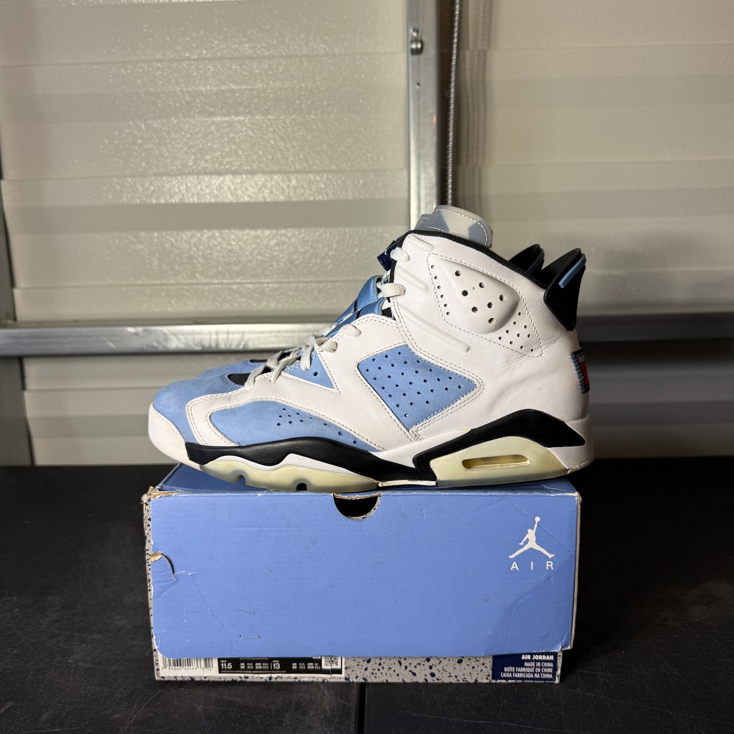 Size 11.5 - AJ 6 UNC