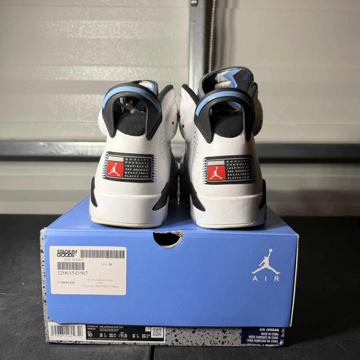 Size 10 - AJ 6 UNC