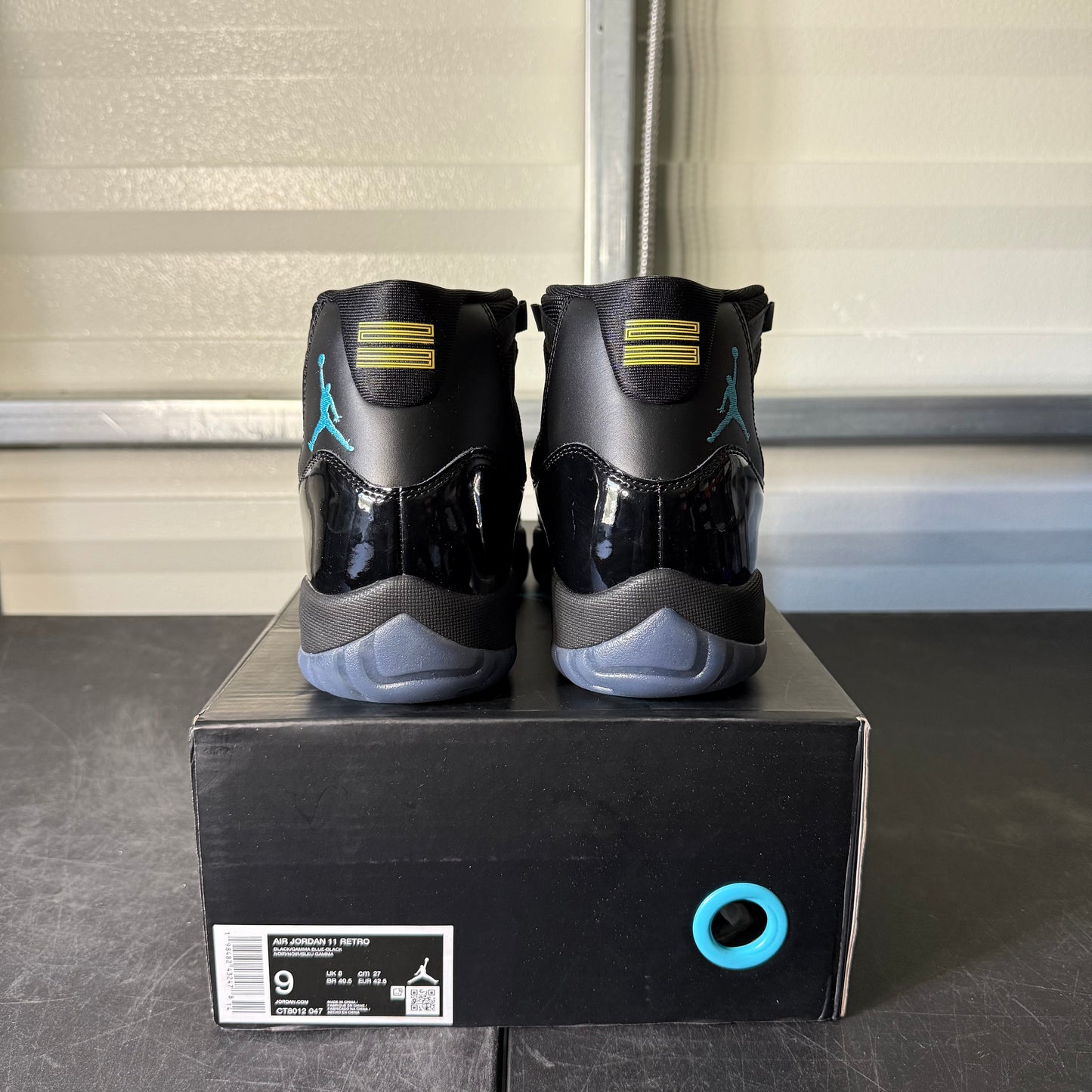 Size 9 - AJ 11 Gamma Blue