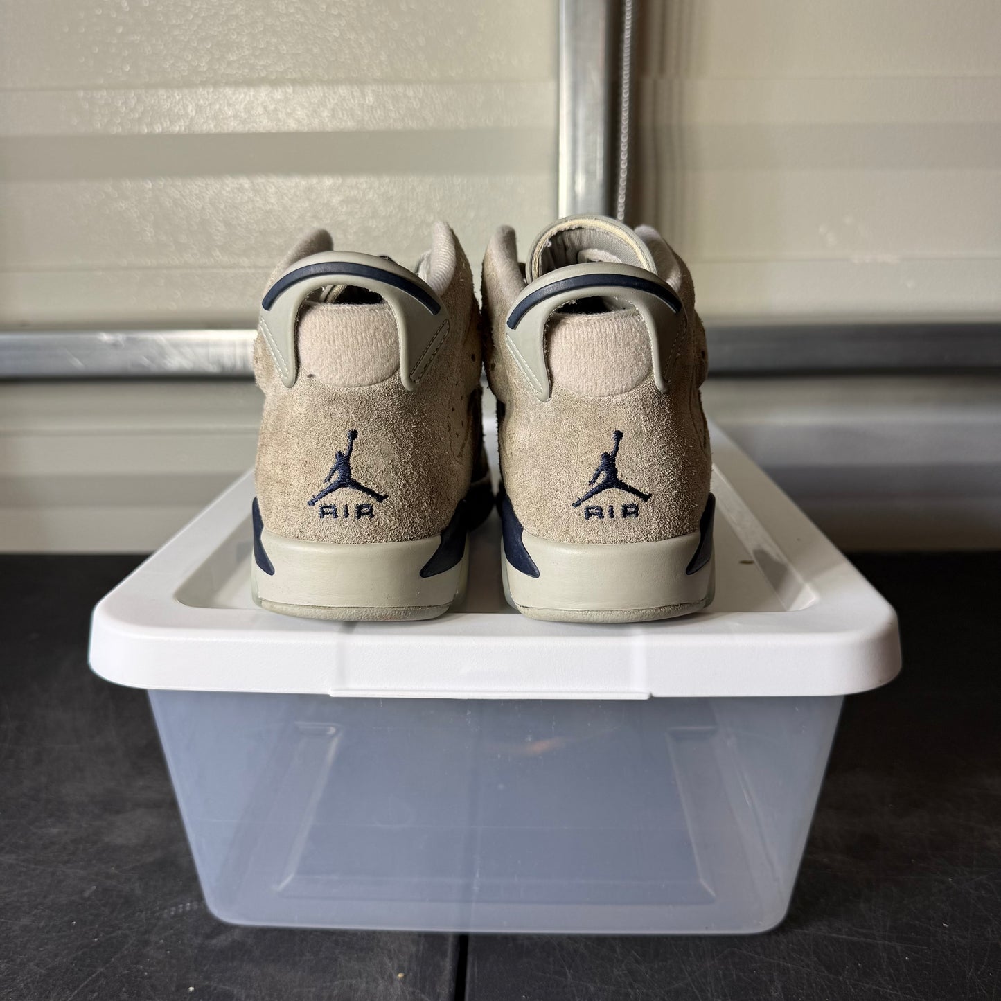 Size 4.5Y - AJ 6 Georgetown