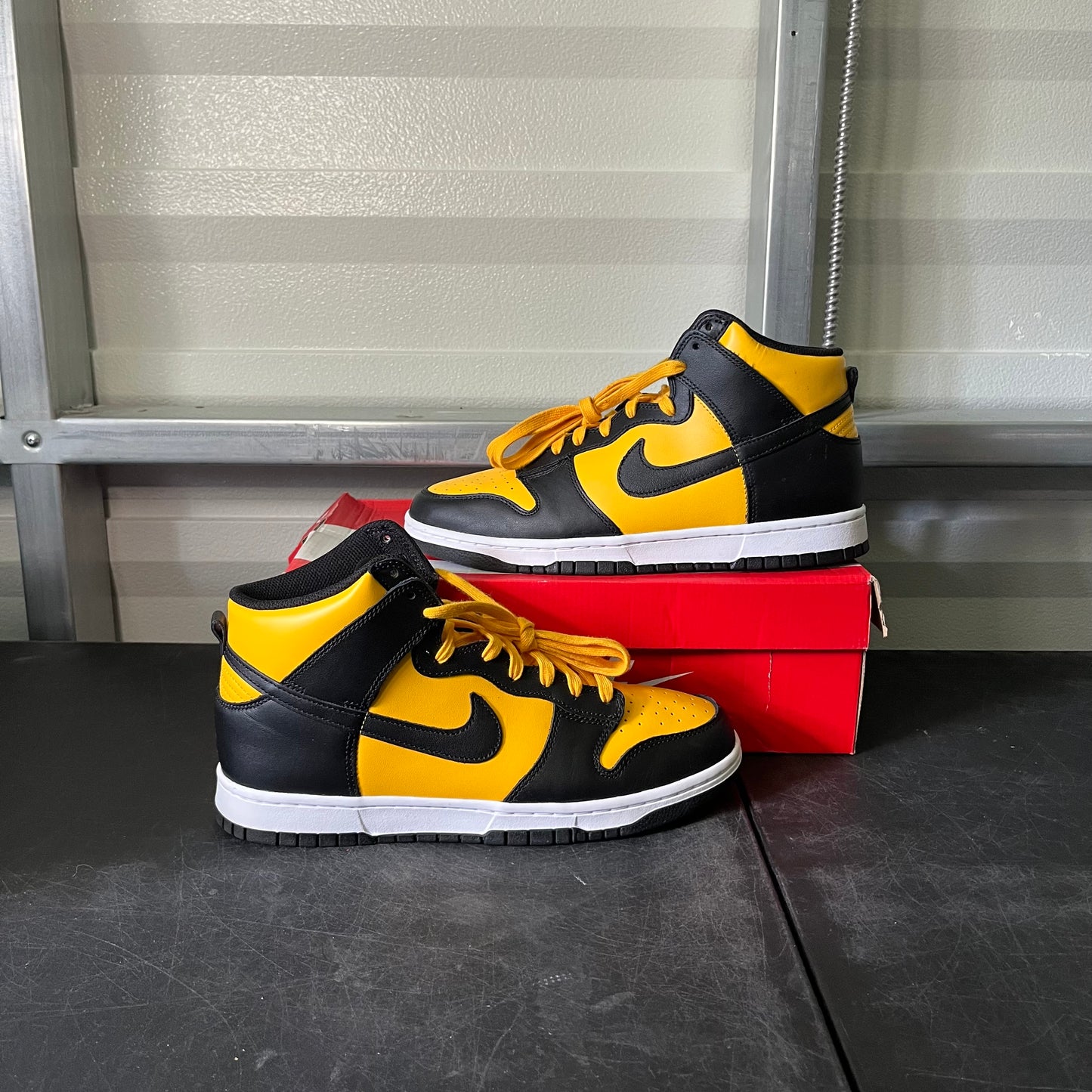 Size 10.5 - Nike Dunk High University Gold
