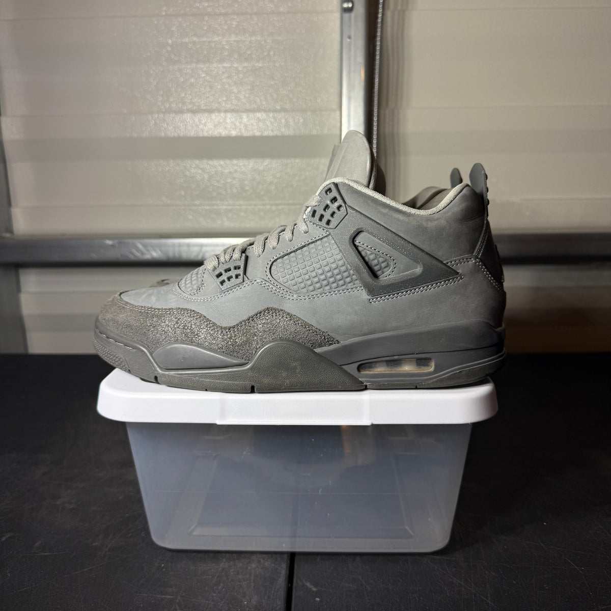Size 10.5 - AJ 4 Wet Cement