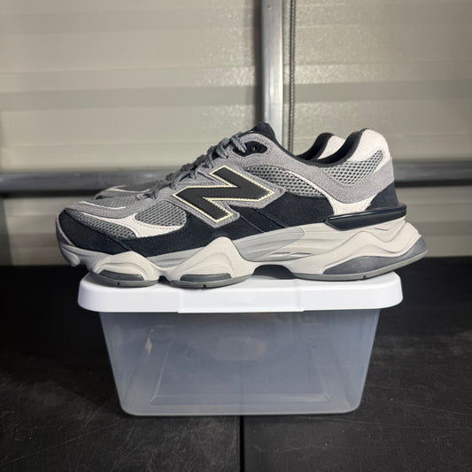 Size 11 - New Balance Black Castlerock