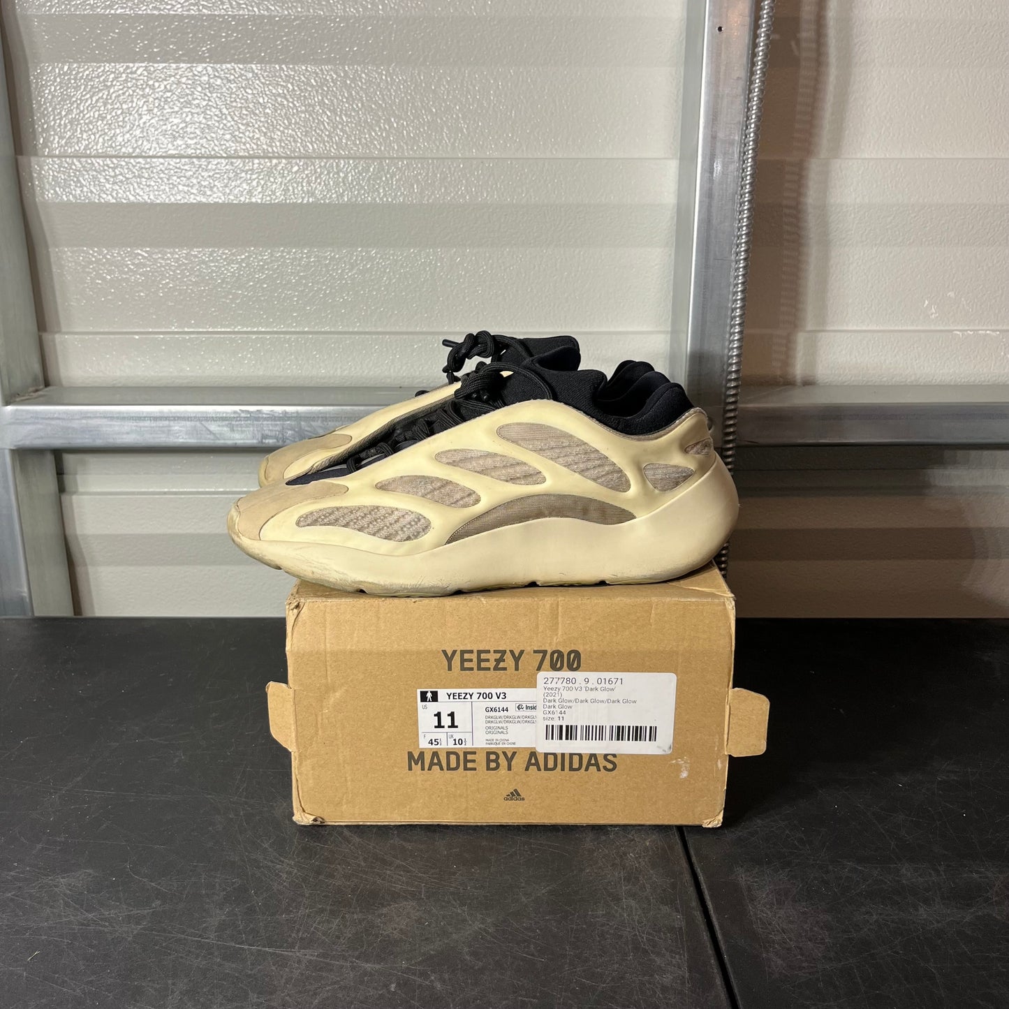 Size 11 - Yeezy 700 Azael