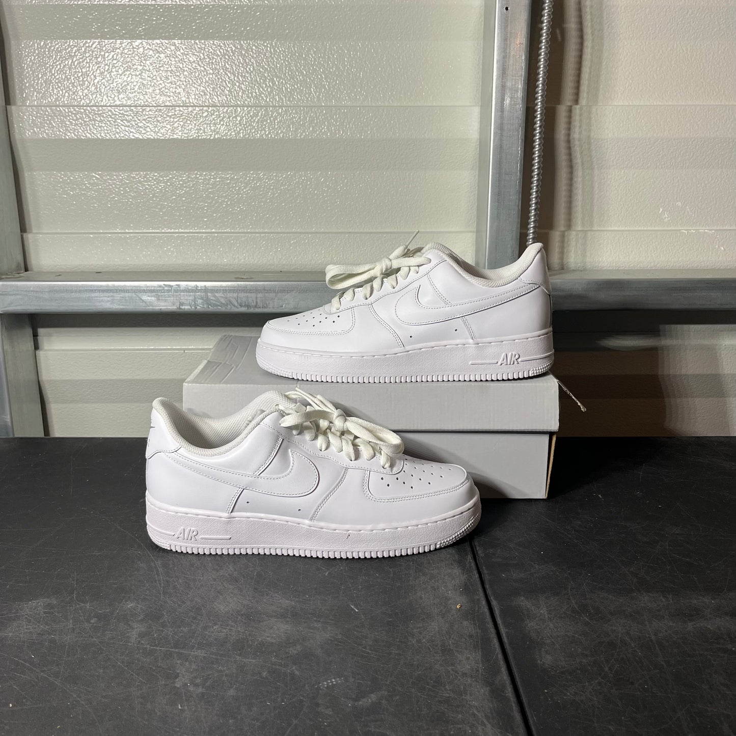 Size 9 - AF 1 ‘07 Low Triple White