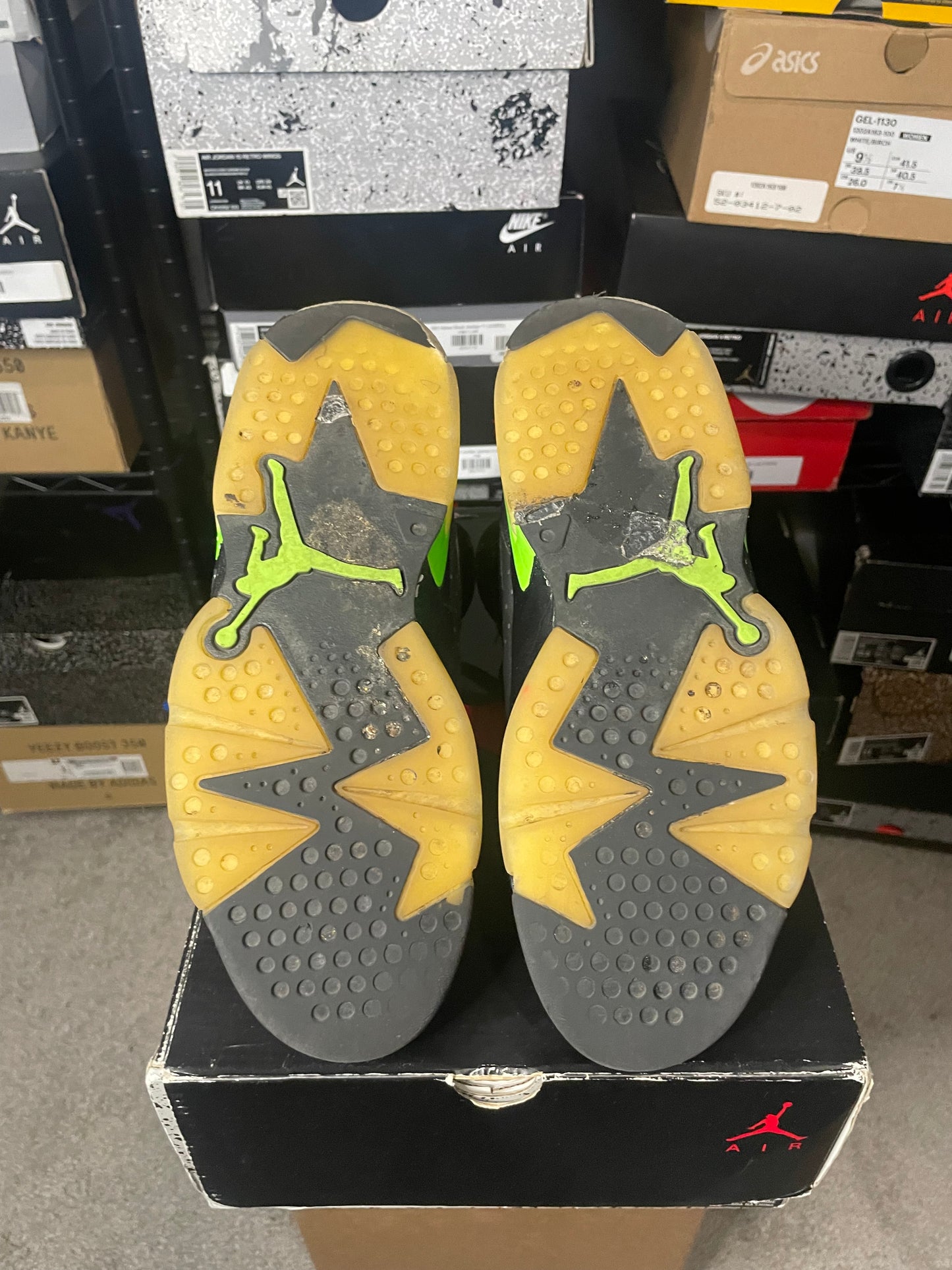 Size 7.5 - Jordan 6 Retro Electric Green 2021