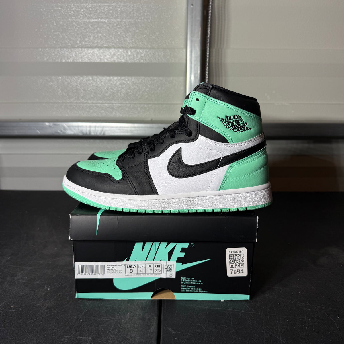 Size 8 - AJ 1 Green Glow