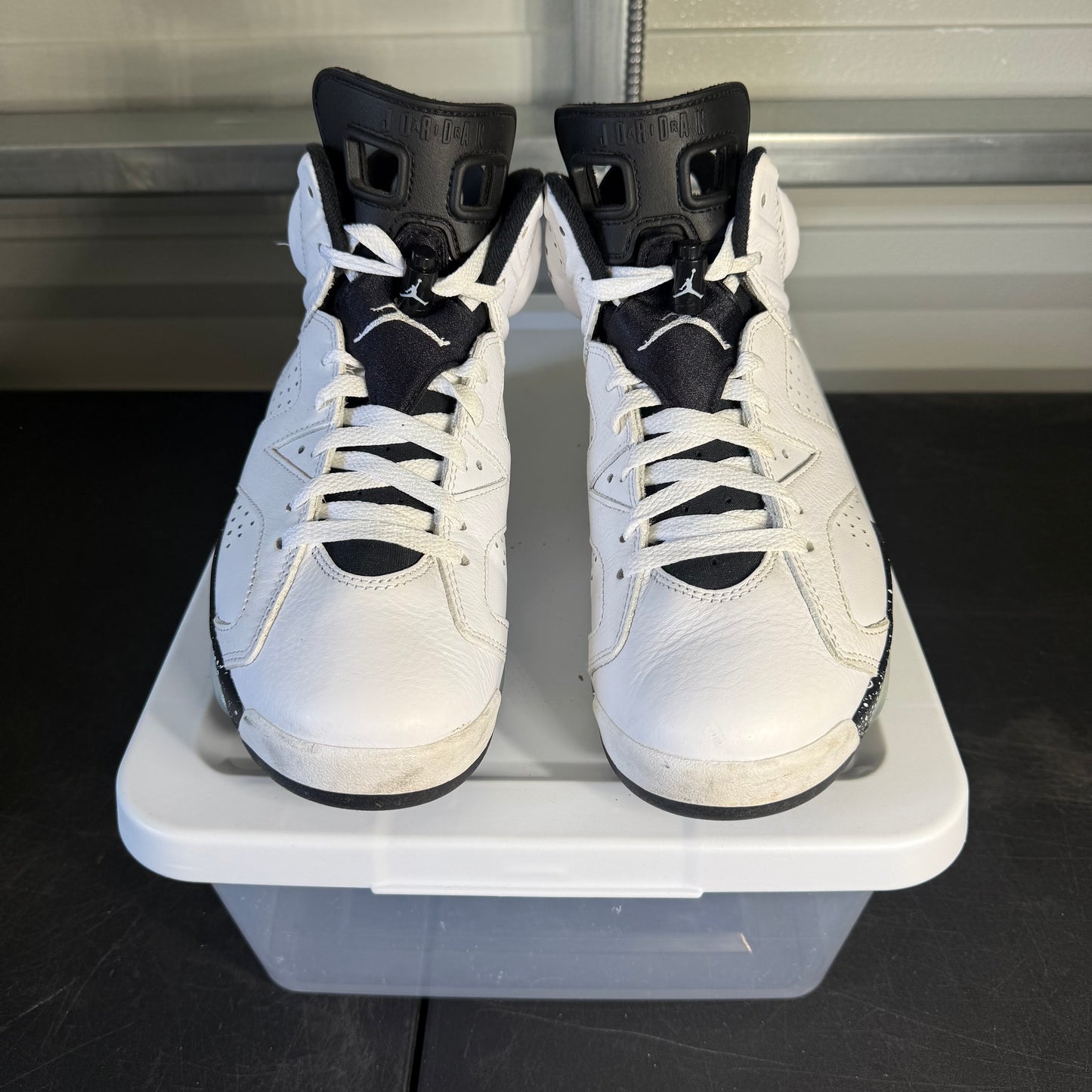 Size 8.5 - AJ 6 Oreo