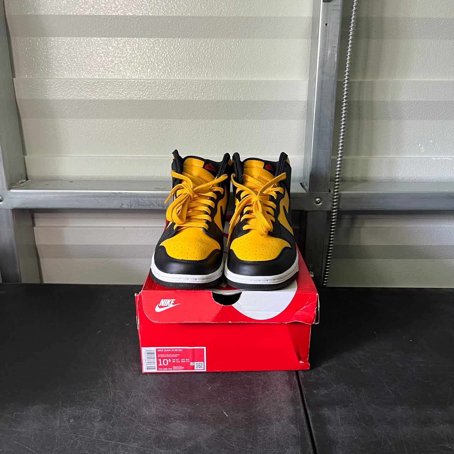 Size 10.5 - Nike Dunk High University Gold