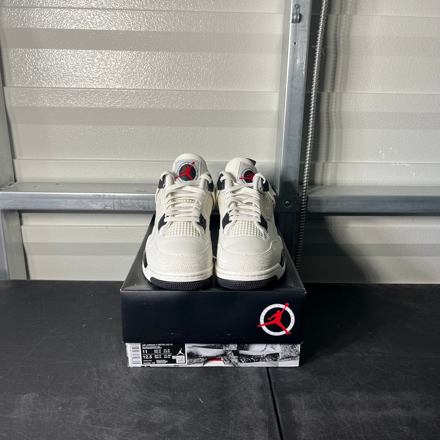 Size 11 - AJ 4 Flight Club