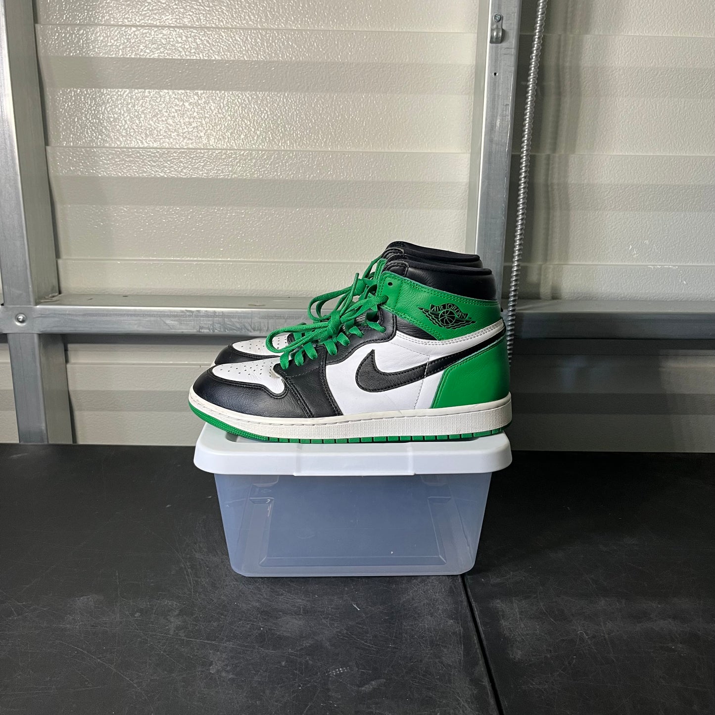Size 10.5 - AJ 1 Lucky Green