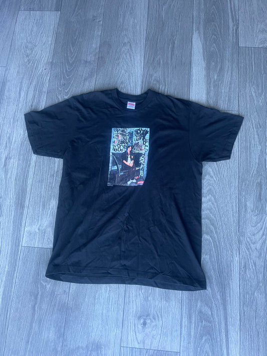 Size Large - Supreme Tee